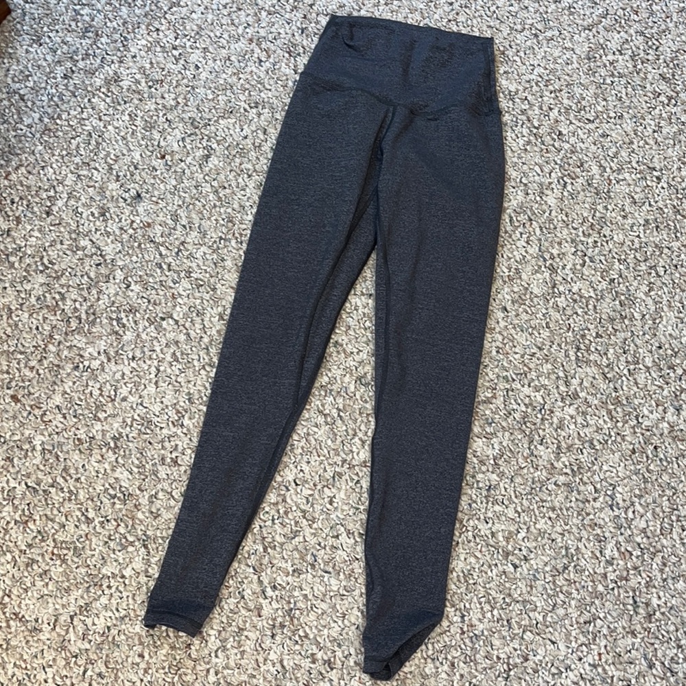 Born Primitive YOUR NEW FAVORITE LEGGINGS 2.0 - Heather Gray - size XS